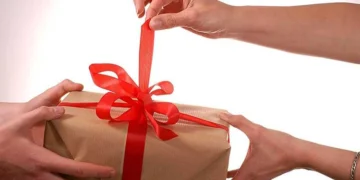 هدیه برای دوست دختر